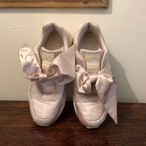 Puma Fenty champagne